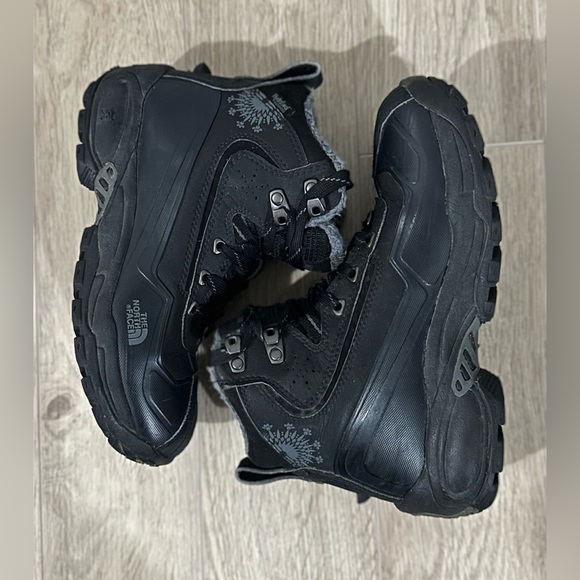 North Face winter / hiking boots - Picture 6 of 11